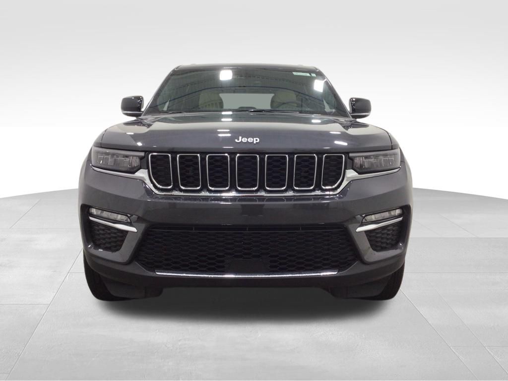 Used 2025 Jeep Grand Cherokee SUV