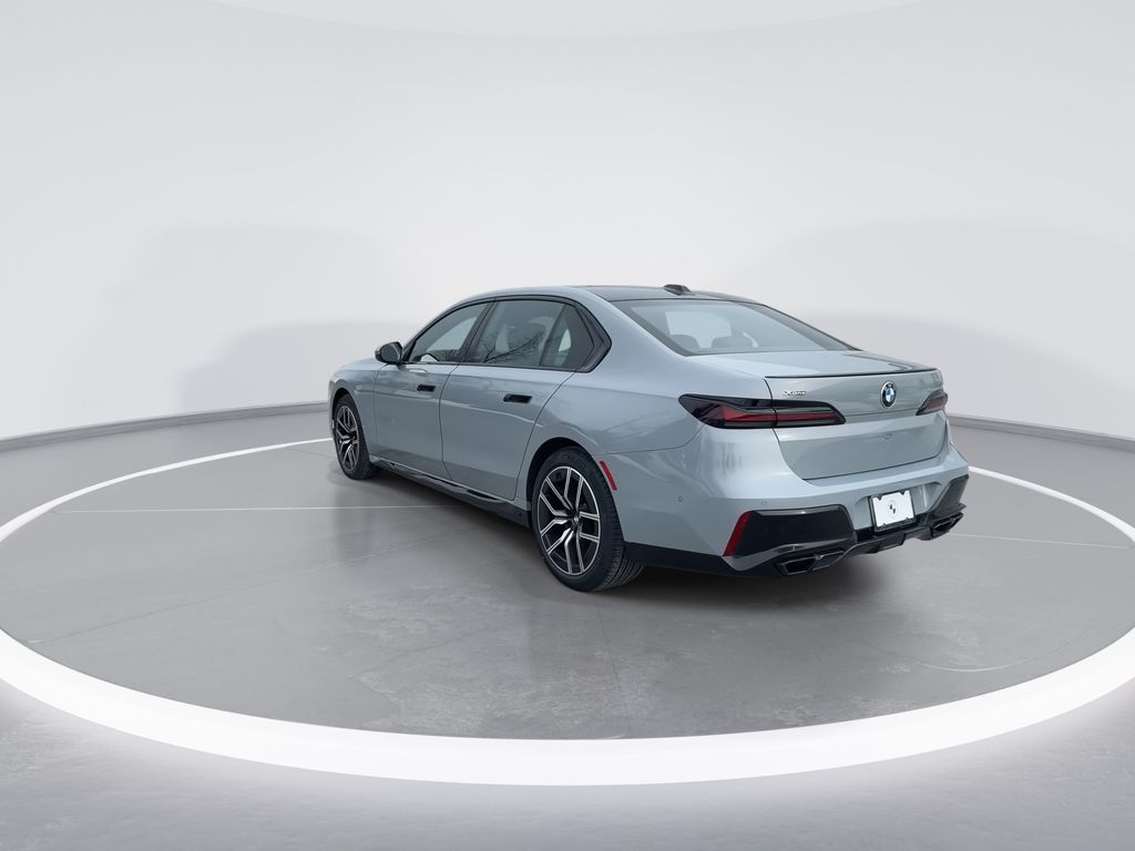 Thumbnail: 2023 BMW 7 Series - 6