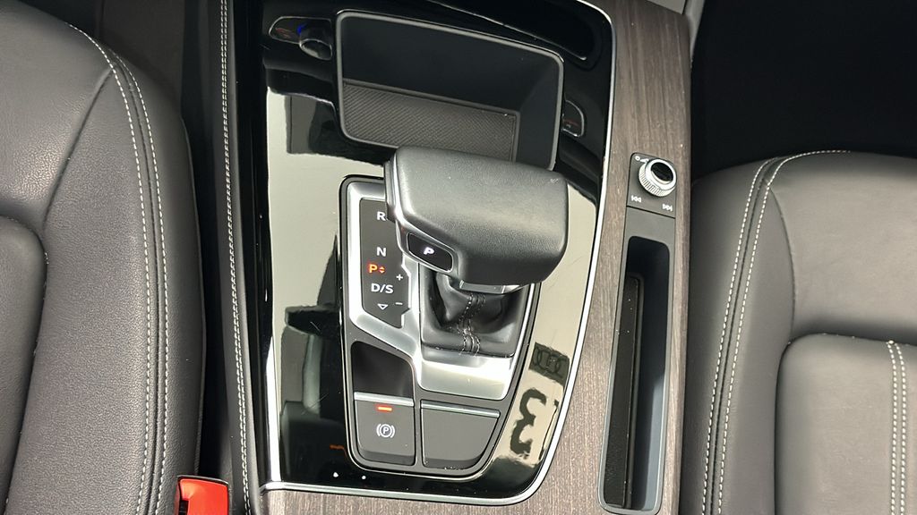 2023 Audi Q5 e Premium 23