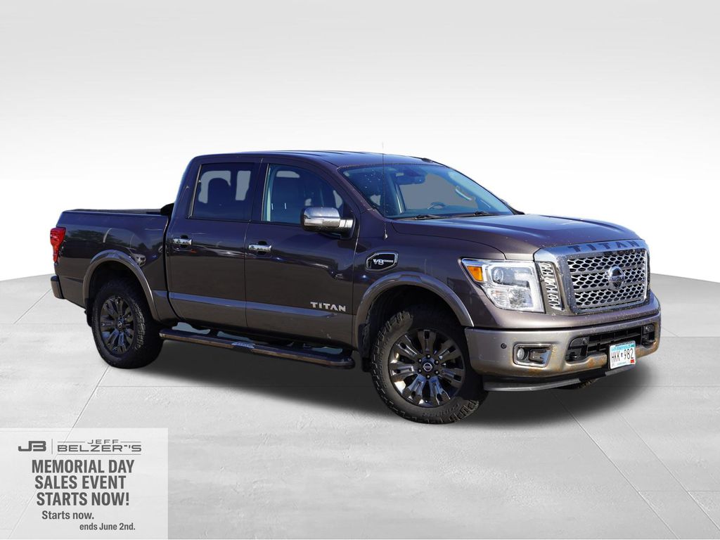 2017 Nissan Titan Platinum Reserve Crew Cab 4WD