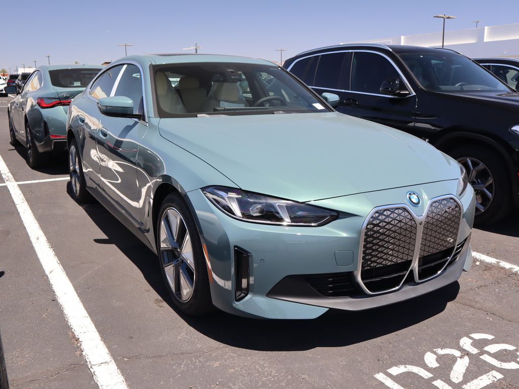 2025 BMW i4 eDrive40 2
