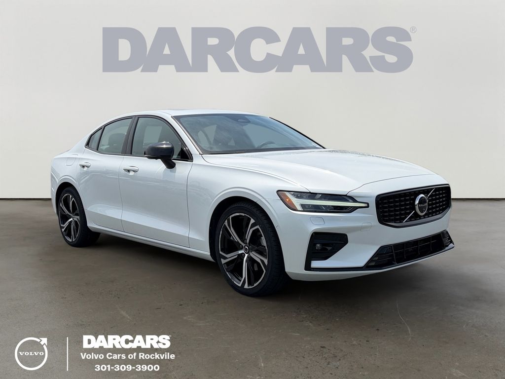 2024 Volvo S60 Blanco (Crystal White) Sedán Tracción delantera Automática