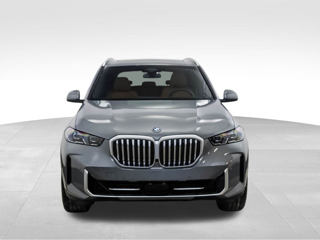 2025 BMW X5 xDrive50e 8