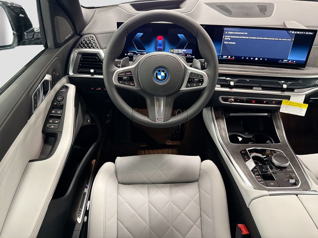 Thumbnail: 2026 BMW X5 - 10