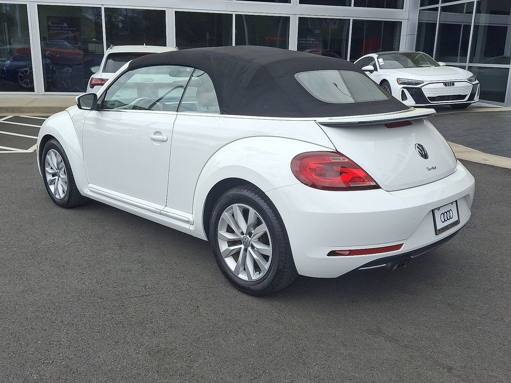 2017 Volkswagen Beetle S 6