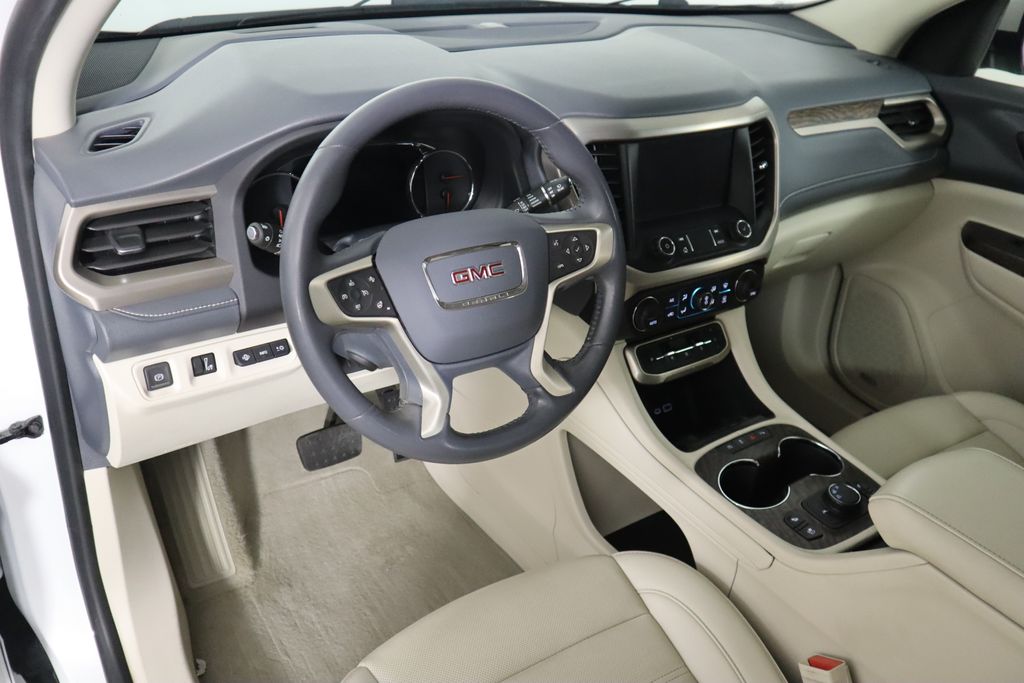 2021 GMC Acadia Denali 9