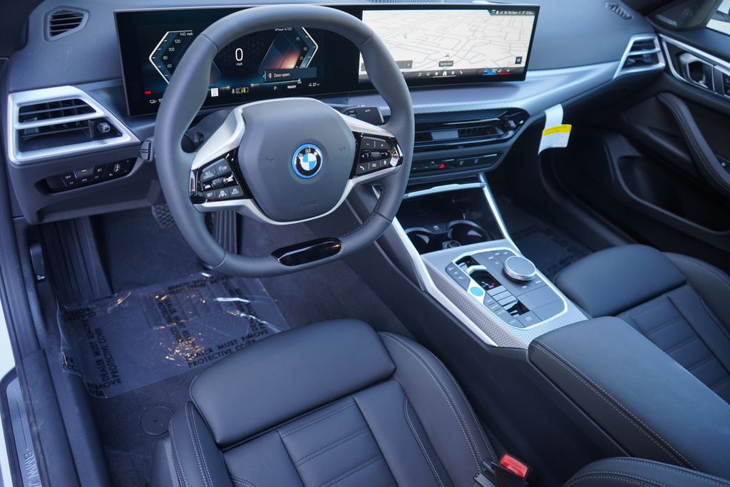 2025 BMW i4 eDrive40 12