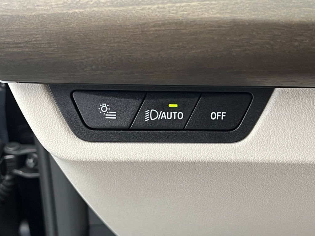 Thumbnail: 2026 BMW X1 - 19