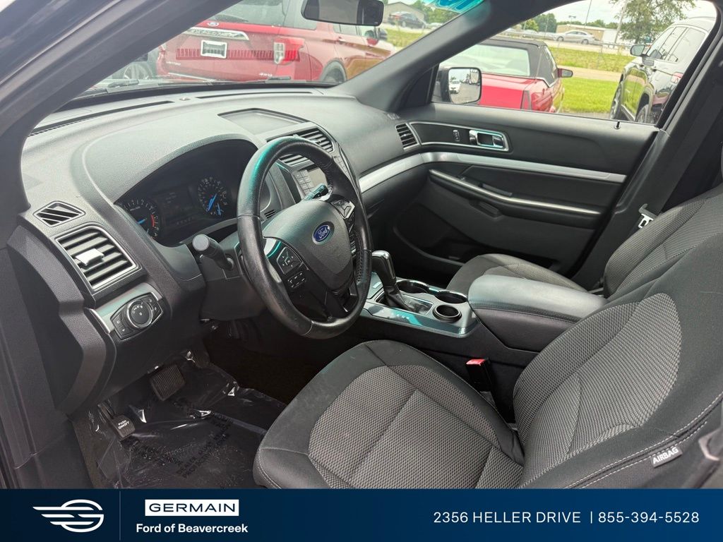 Used 2016 Black Ford XLT image 10