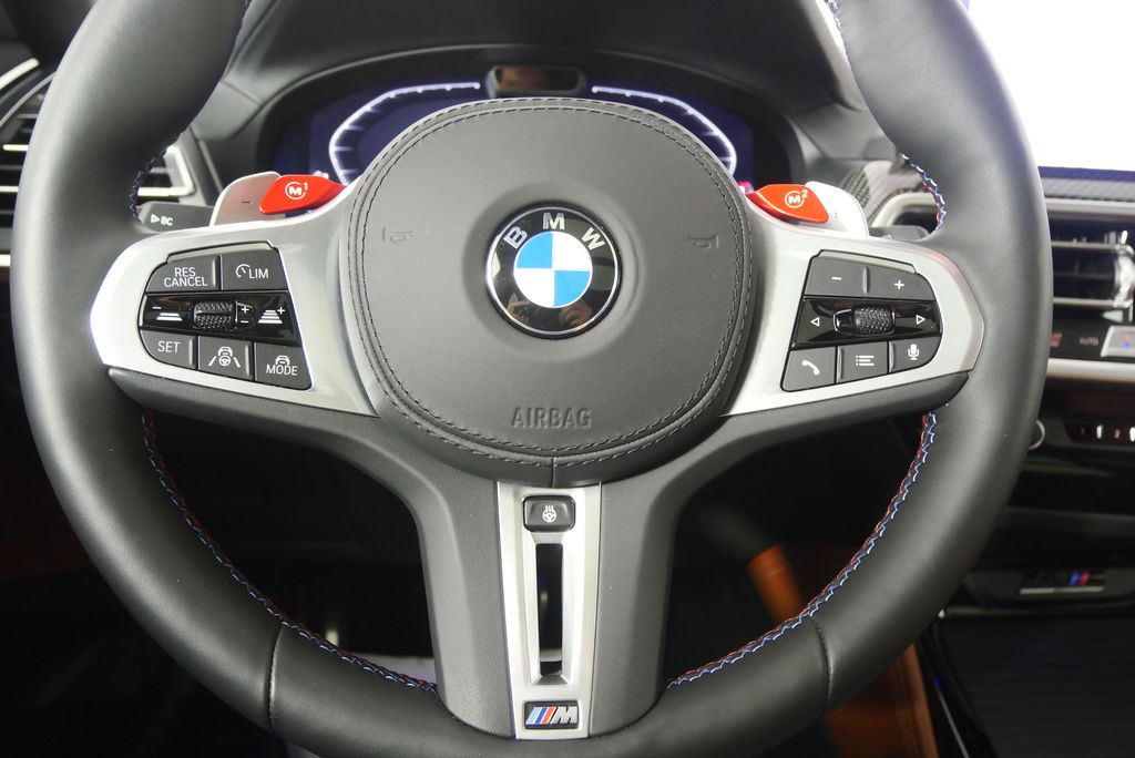 Thumbnail: 2025 BMW X4 - 25