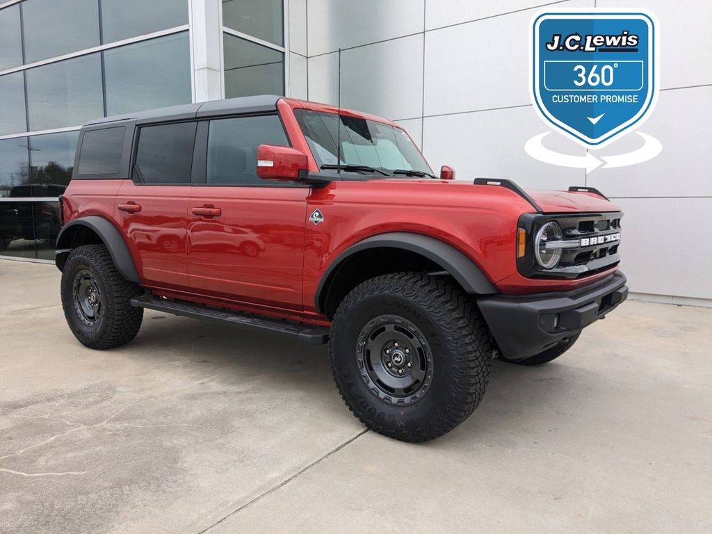 2024 Ford Bronco Outer Banks