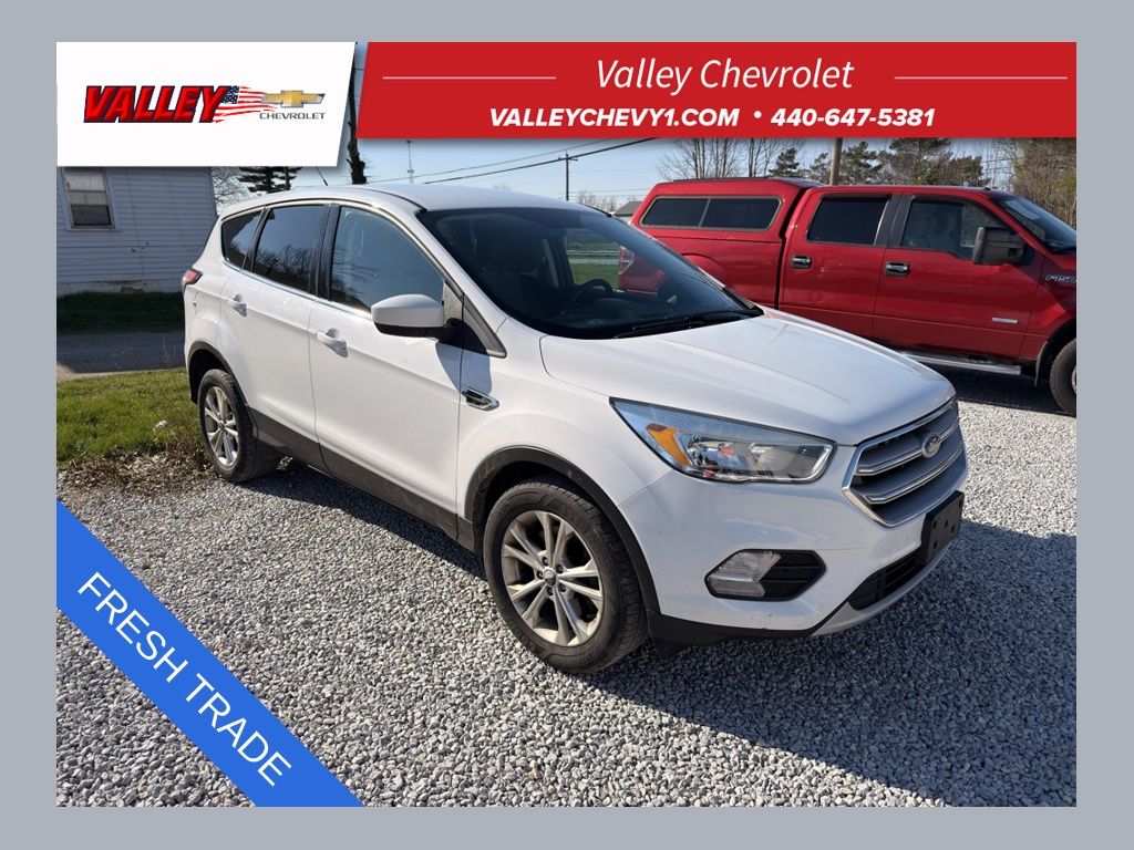 Oxford White 2017 Ford Escape SE AWD SUV / Crossover All-Wheel Drive 6-Speed Automatic