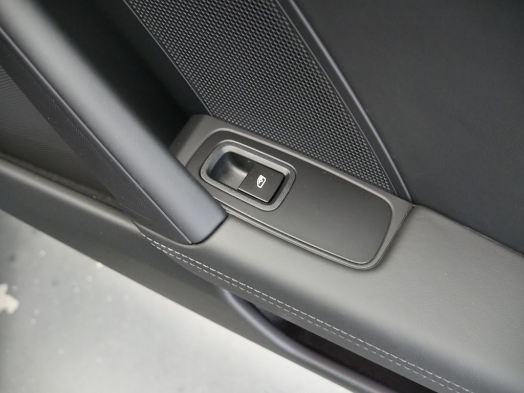 Thumbnail: 2026 Porsche 911 - 23