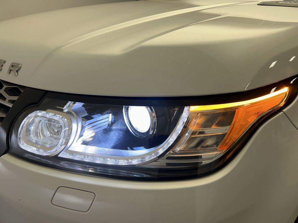 Thumbnail: 2017 Land Rover Range Rover Sport - 9