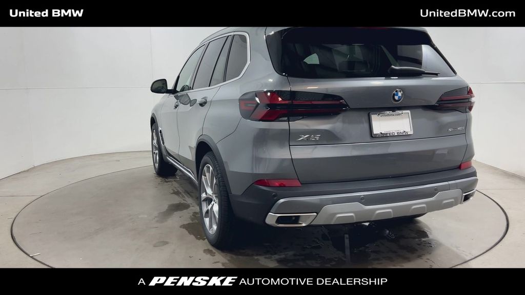 Thumbnail: 2026 BMW X5 - 7