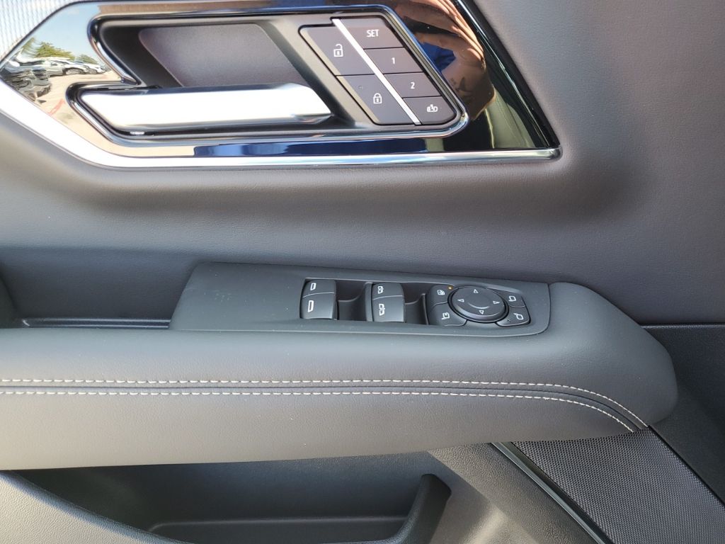 New Car 2025 Gmc Yukon  Elevation For Sale In Austin, Texas