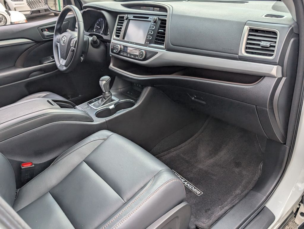 used 2018 Toyota Highlander car, priced at $25,988