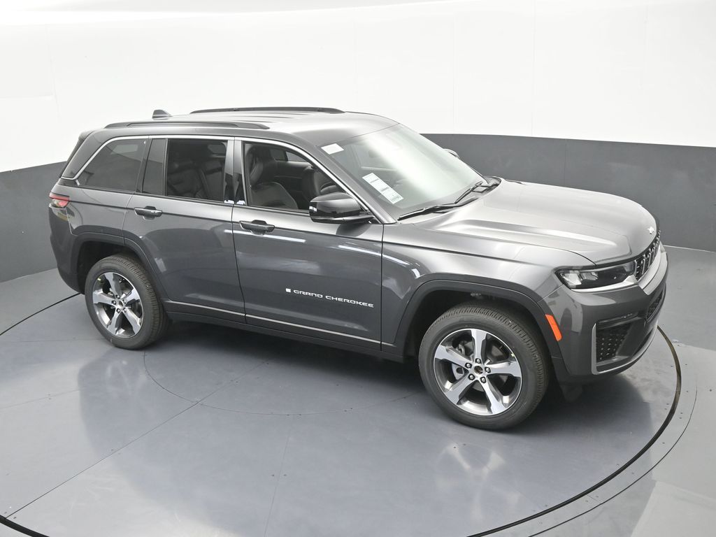 New 2026 Baltic Gray Metallic Clearcoat Jeep Limited image 48