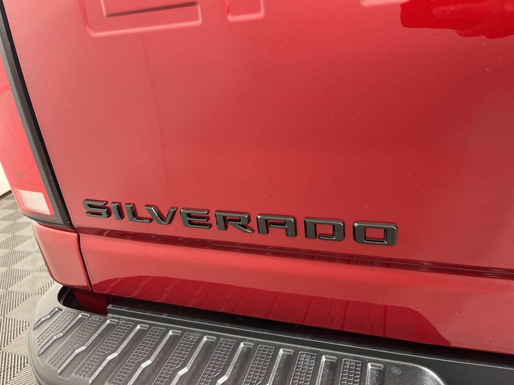 2025 Chevrolet Silverado 2500 LTZ 19