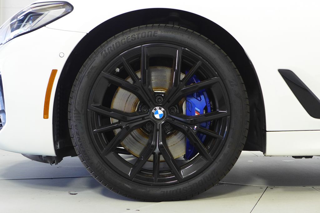 Thumbnail: 2022 BMW 5 Series - 5