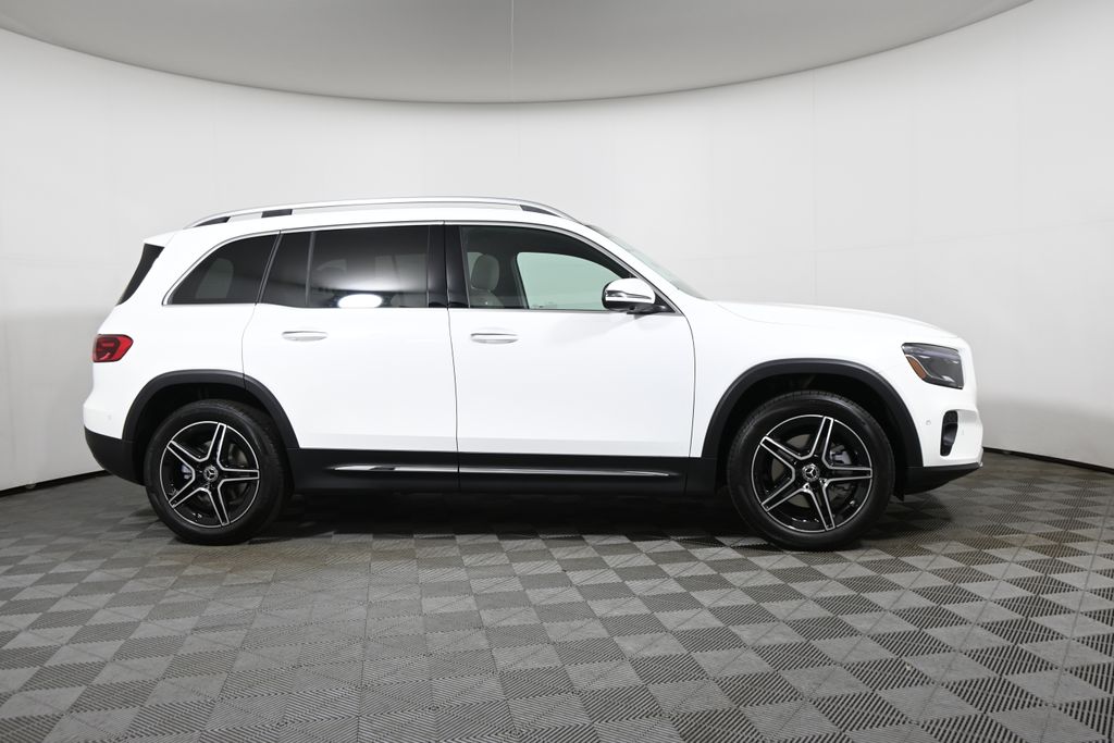 Thumbnail: 2026 Mercedes-Benz GLB - 8