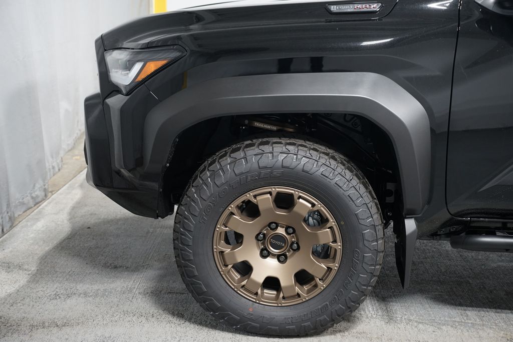 Thumbnail: 2025 Toyota 4Runner - 6
