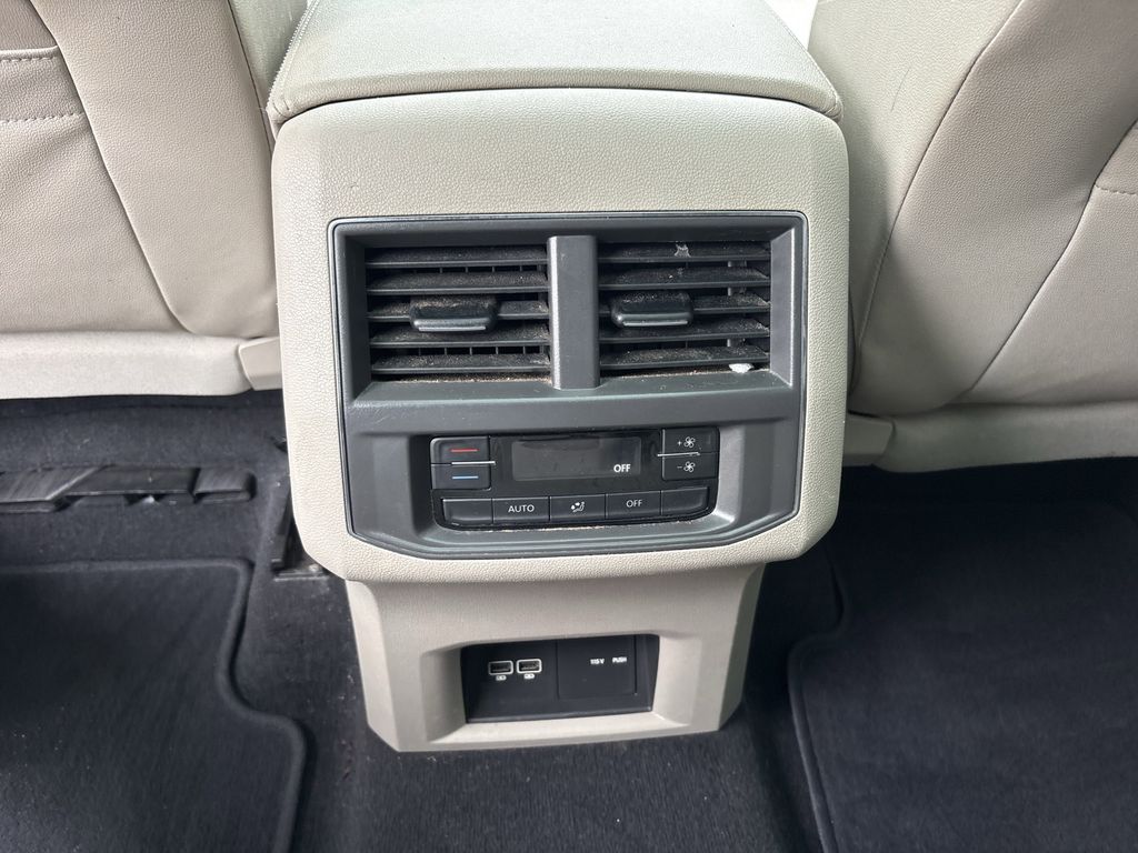 2019 Volkswagen Atlas SEL White at Durrett Motor Company