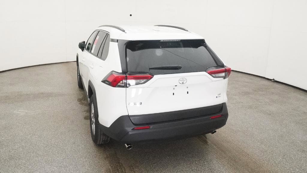 Thumbnail: 2025 Toyota RAV4 - 17