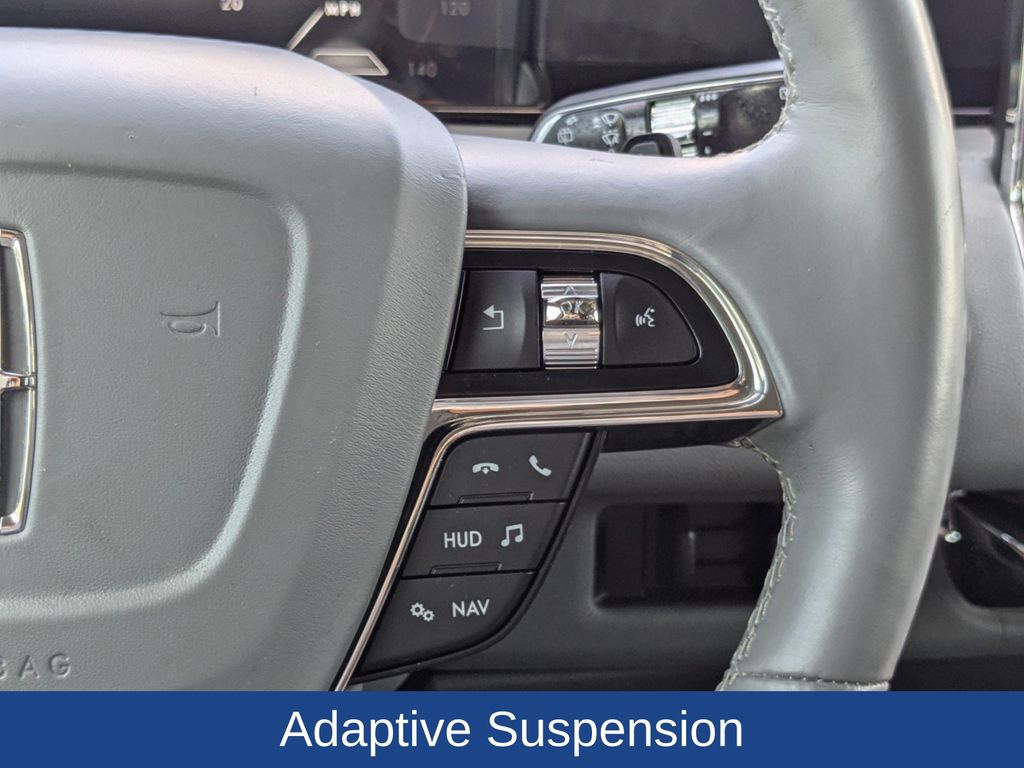 2019 Lincoln Navigator Select
