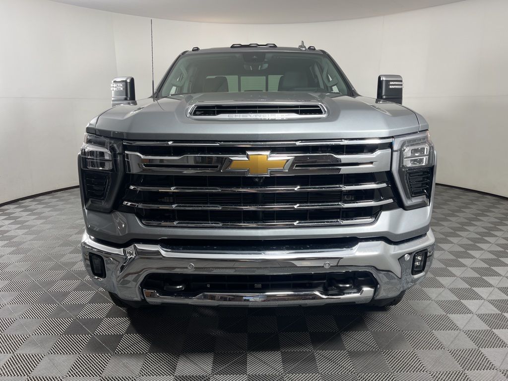 2025 Chevrolet Silverado 2500 LTZ 17