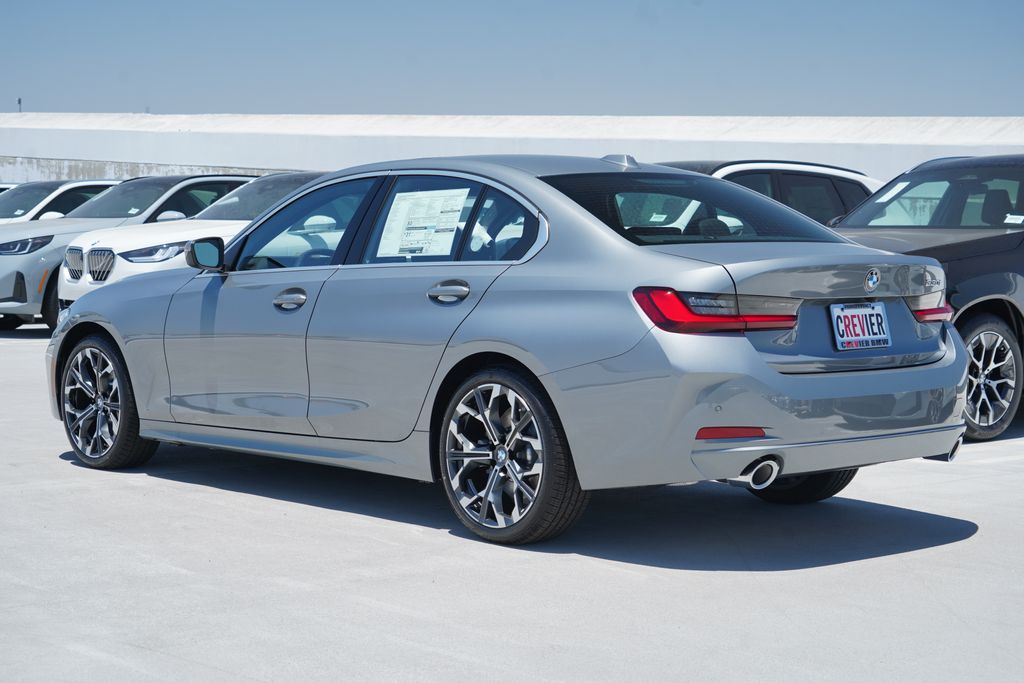 Thumbnail: 2026 BMW 3 Series - 7