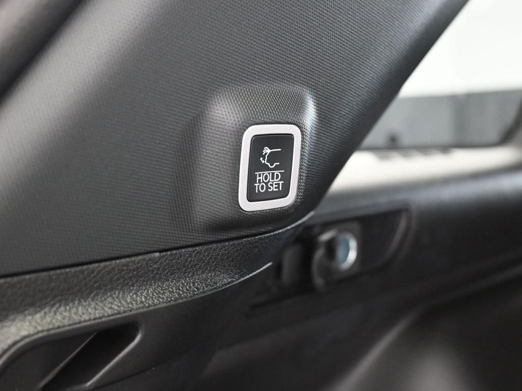 New 2025 Silver Zynith Jeep Altitude X image 33