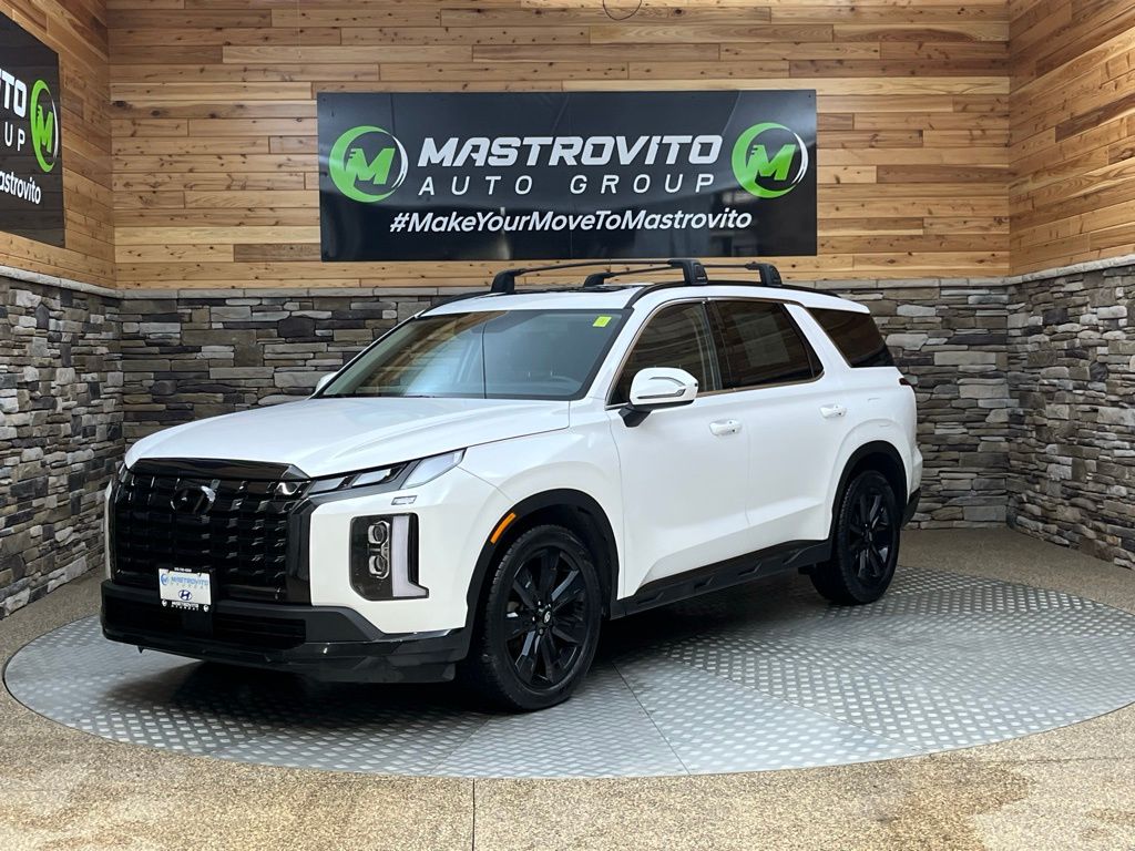 View vehicle photo 5