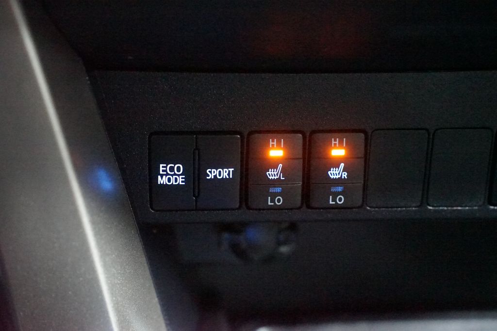 Thumbnail: 2014 Toyota RAV4 - 23