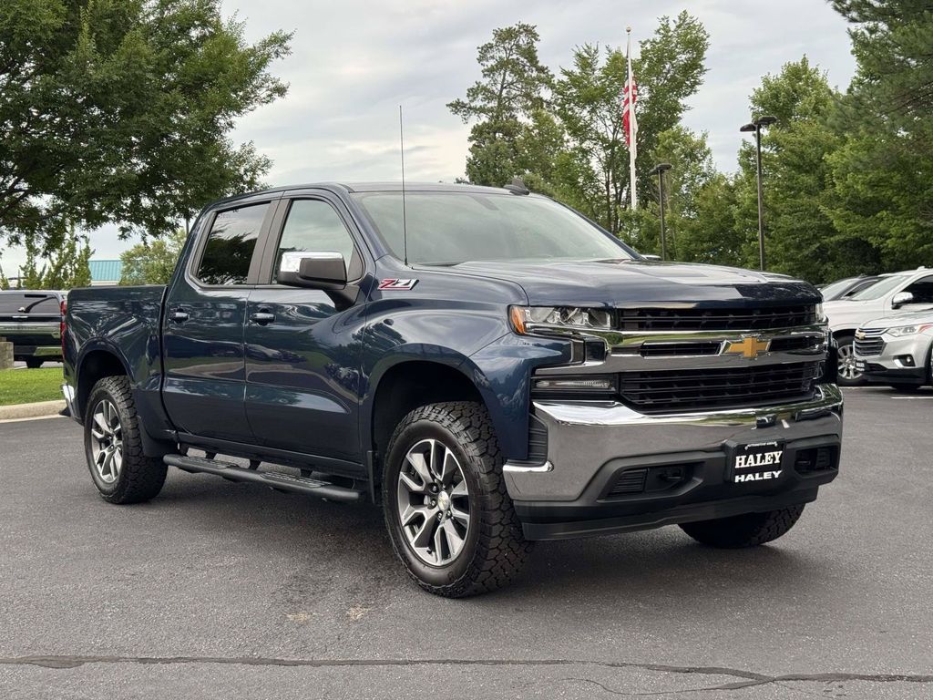 Northsky Blue Metallic 2022 Chevrolet Silverado 1500 Pickup Truck Four-Wheel Drive 8-Speed Automatic