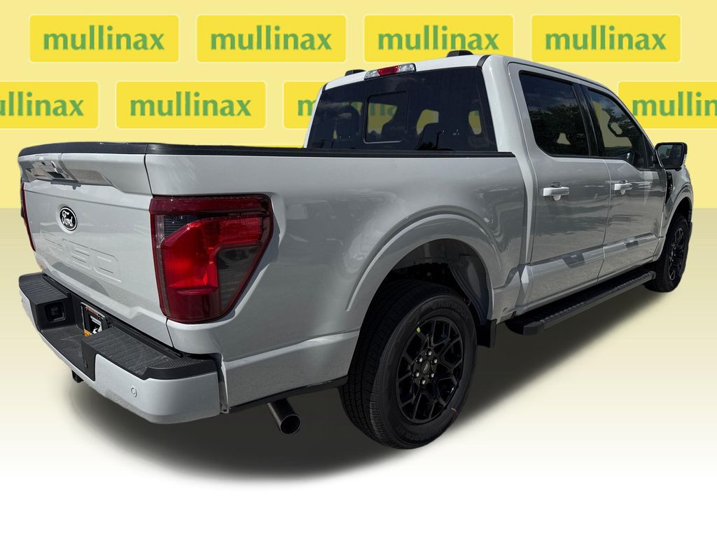 New 2026 White Ford XLT image 15