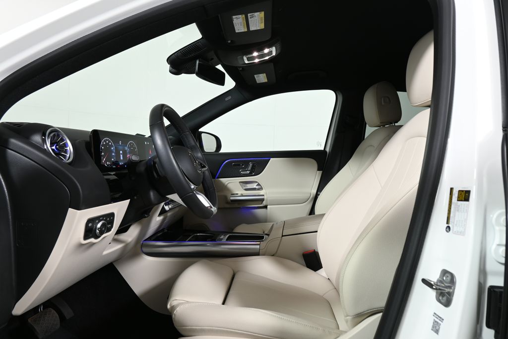 Thumbnail: 2025 Mercedes-Benz GLA - 3