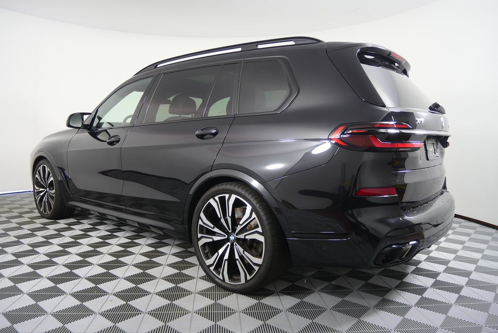 Thumbnail: 2024 BMW X7 - 5