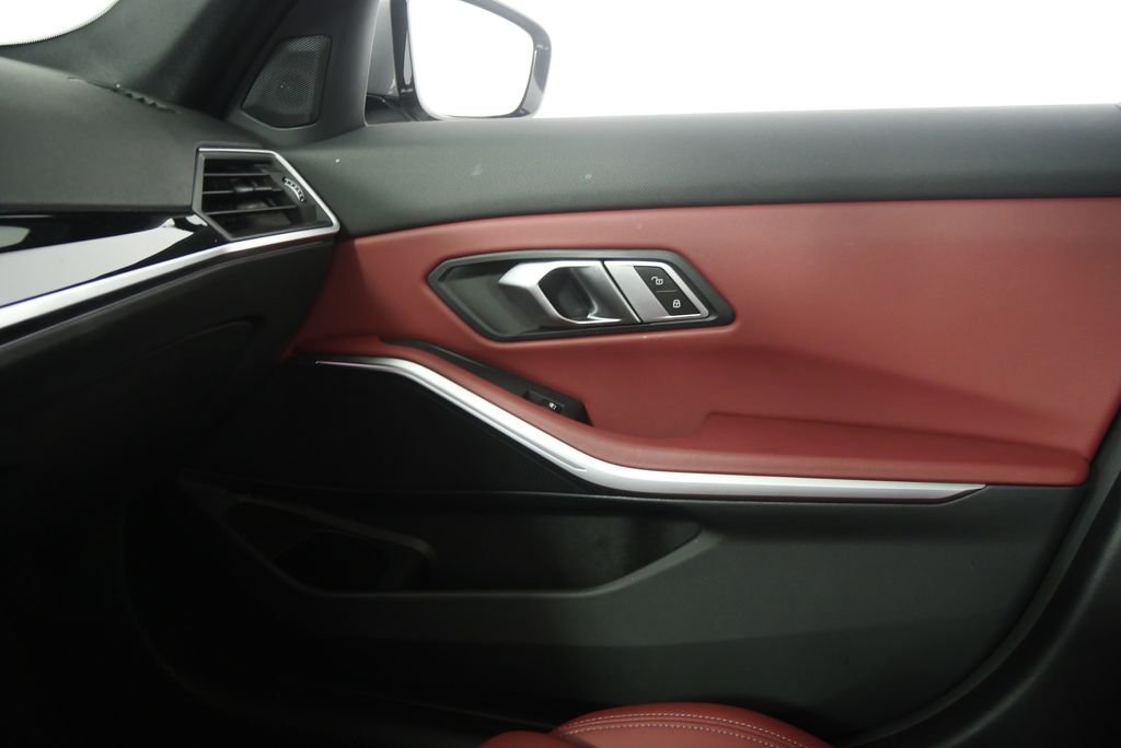 Thumbnail: 2023 BMW 3 Series - 26