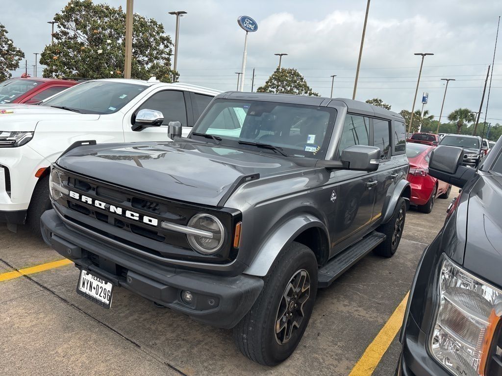 2022 Ford Bronco Outer Banks Gray at AutoSavvy Houston Southwest