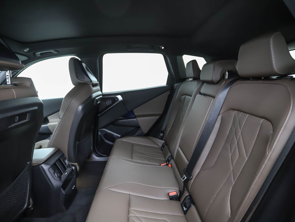 Thumbnail: 2025 BMW X3 - 20