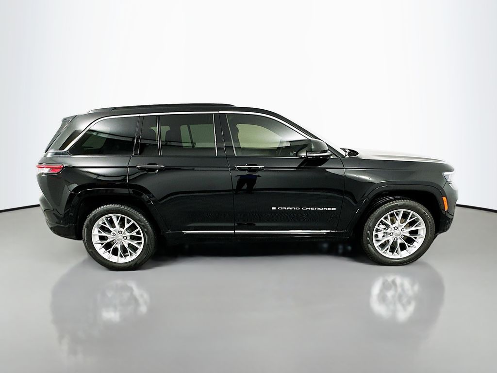 Thumbnail: 2024 Jeep Grand Cherokee - 4