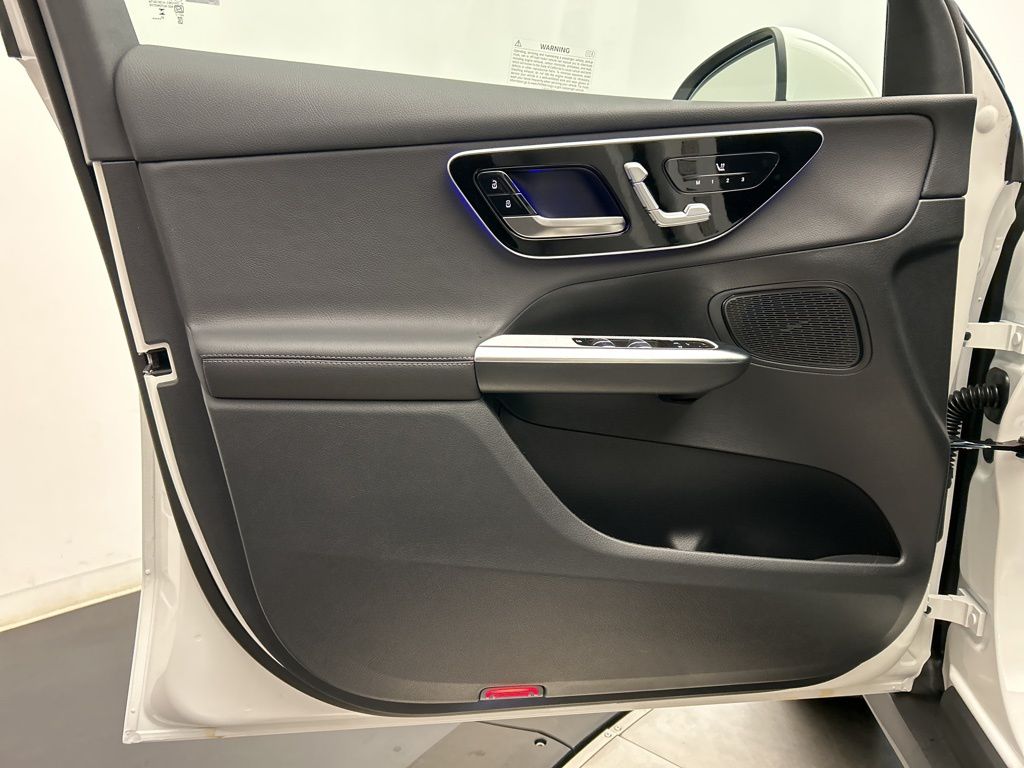 Thumbnail: 2026 Mercedes-Benz GLC - 11