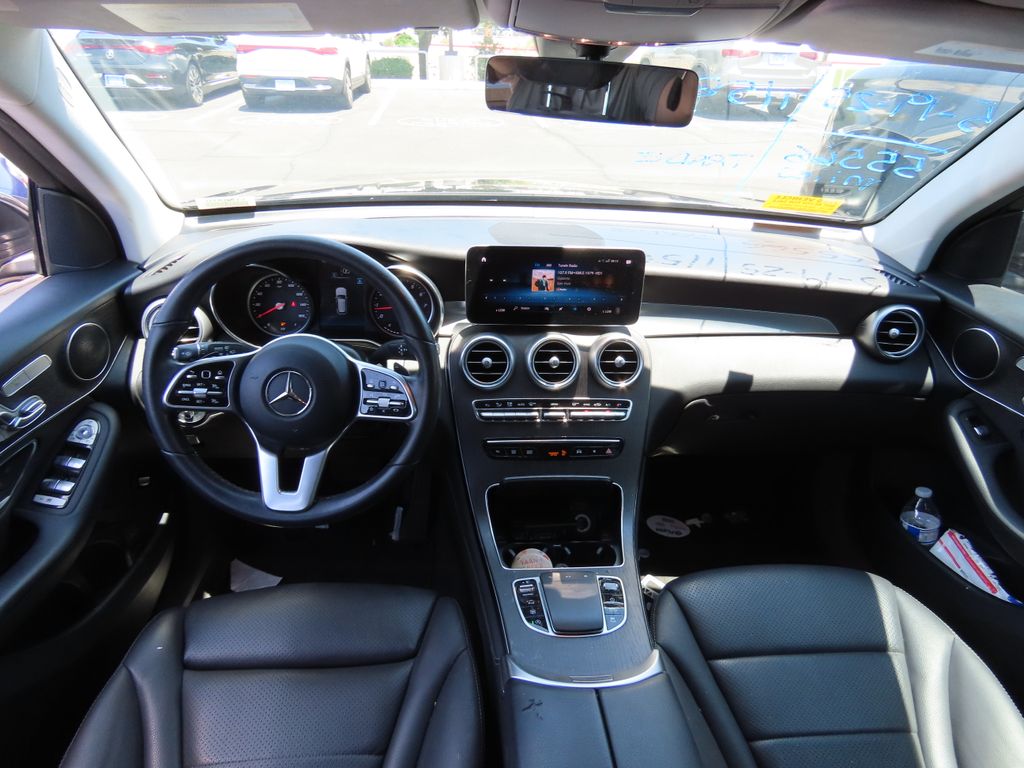 2021 Mercedes-Benz GLC 300 7