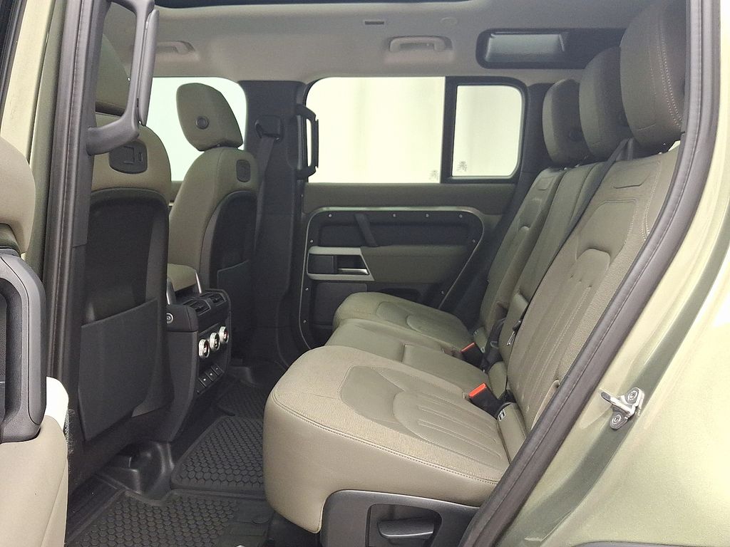 Thumbnail: 2020 Land Rover Defender - 10