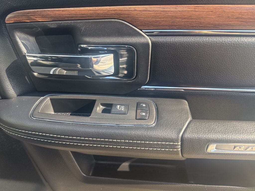 2018 Ram 2500 Laramie Crew Cab 4x4 6'4" Box