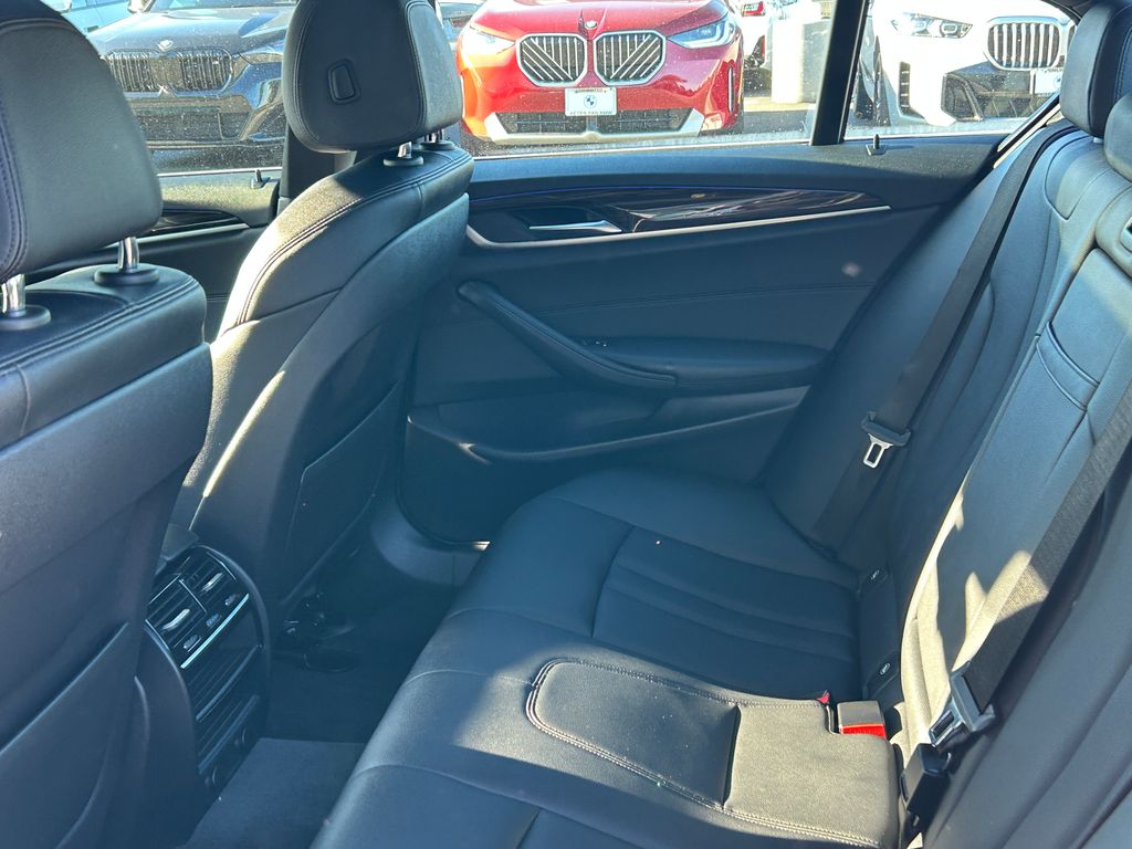 Thumbnail: 2018 BMW 5 Series - 29