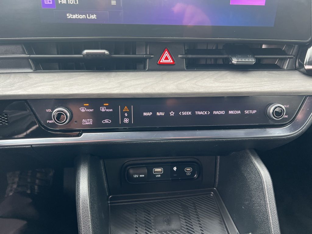 2023 Kia Sportage X-Line photo