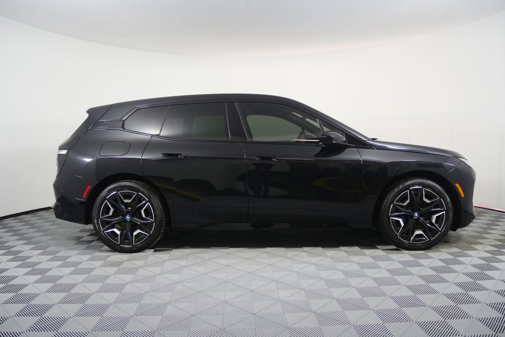 Thumbnail: 2024 BMW iX - 2