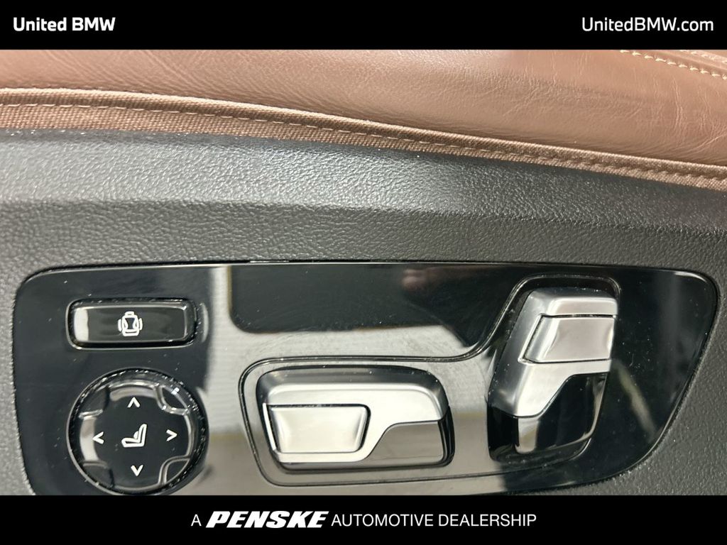 Thumbnail: 2021 BMW X5 - 12